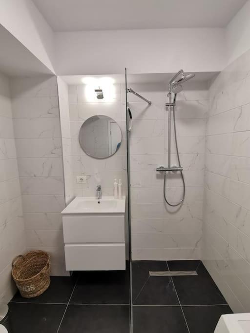 City Center Accommodation - 404 雷希察 外观 照片